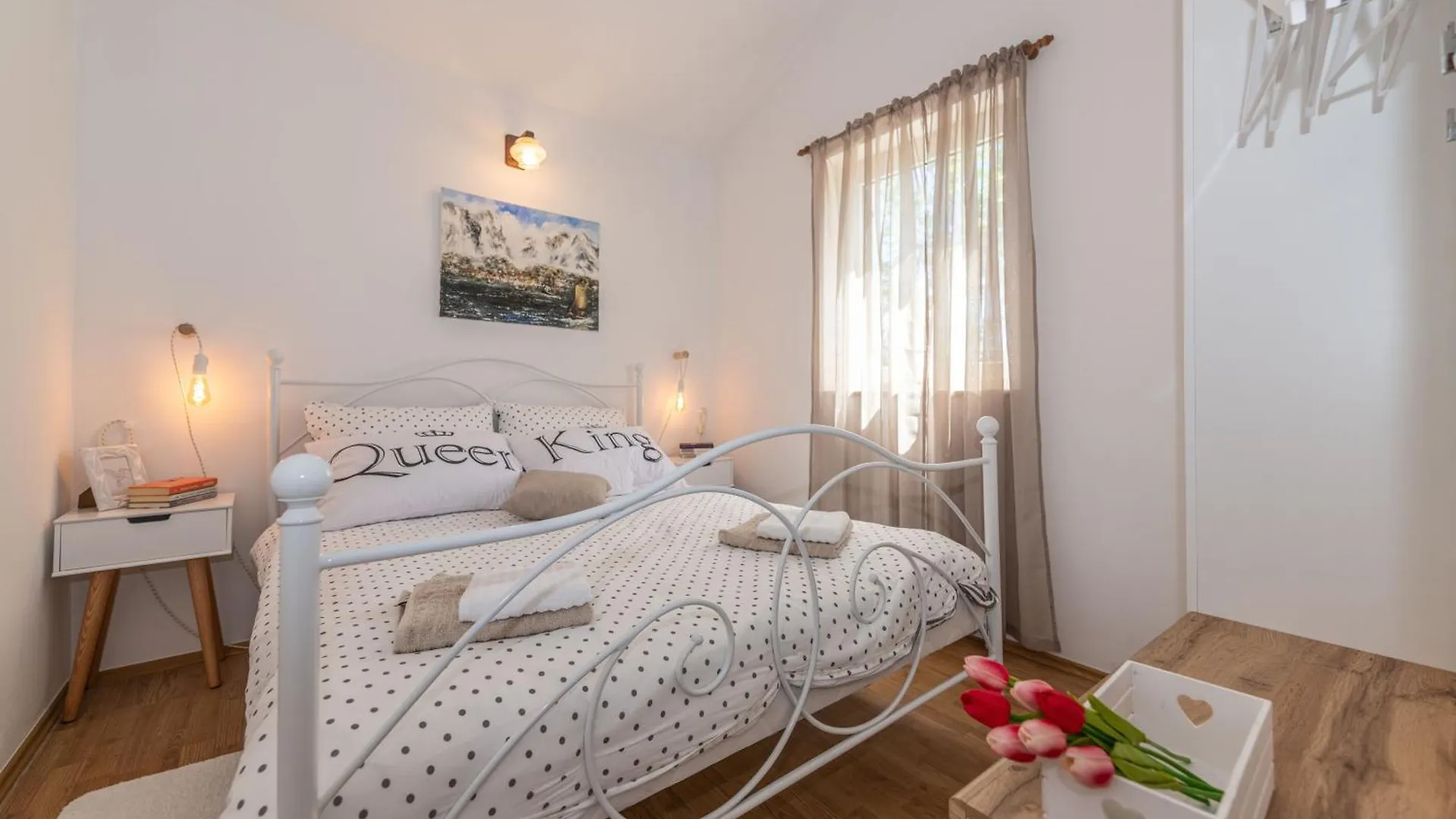 Charming Holiday Home Little House Povljana
